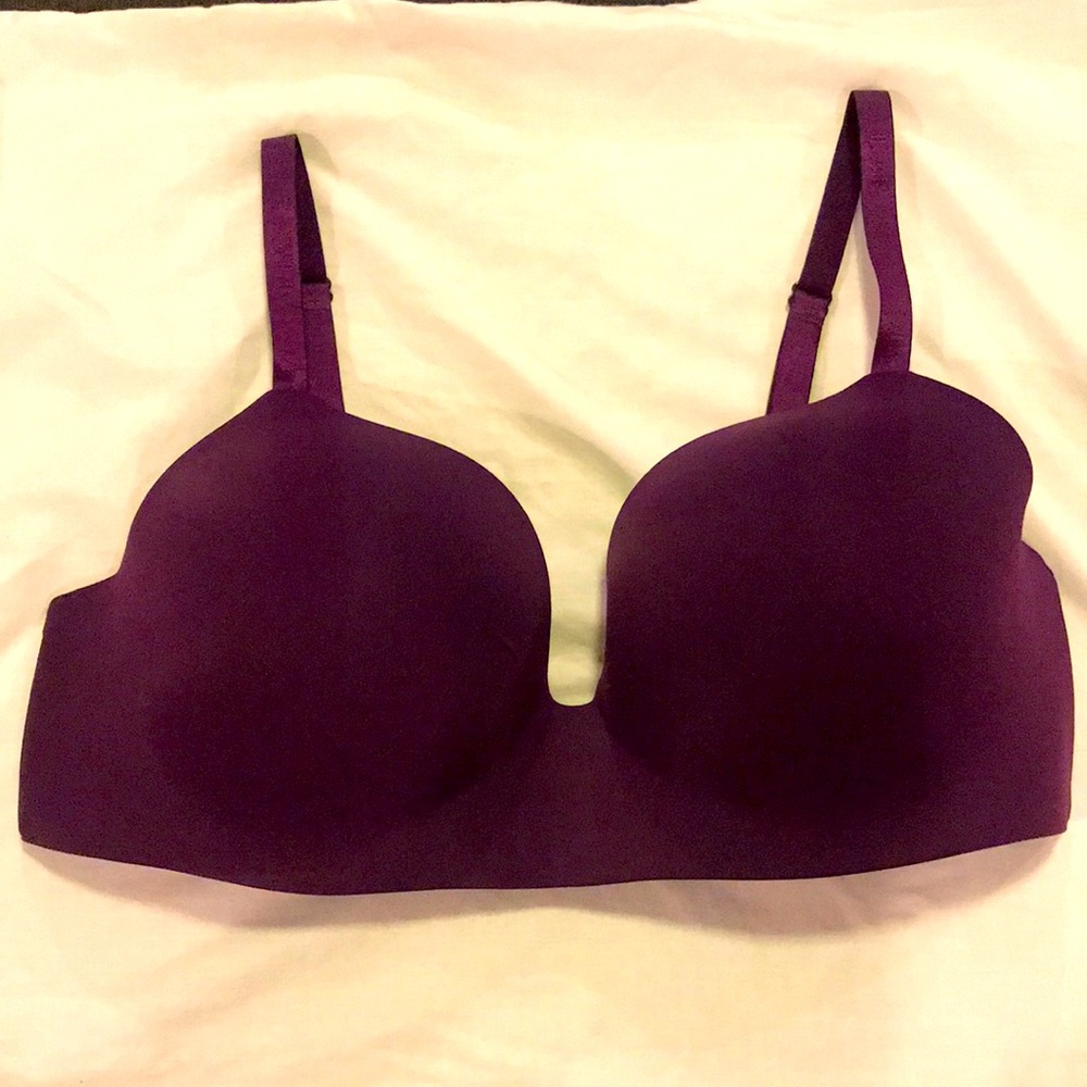 VS 38DD T-shirt lightly lined wireless bra